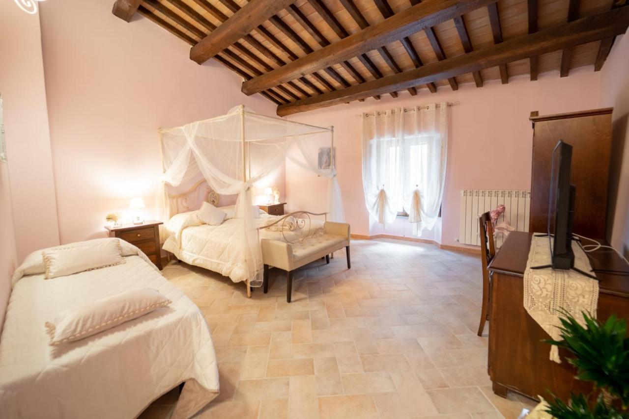 Albergo La Loggia Di San Martino Gualdo Tadino Zewnętrze zdjęcie