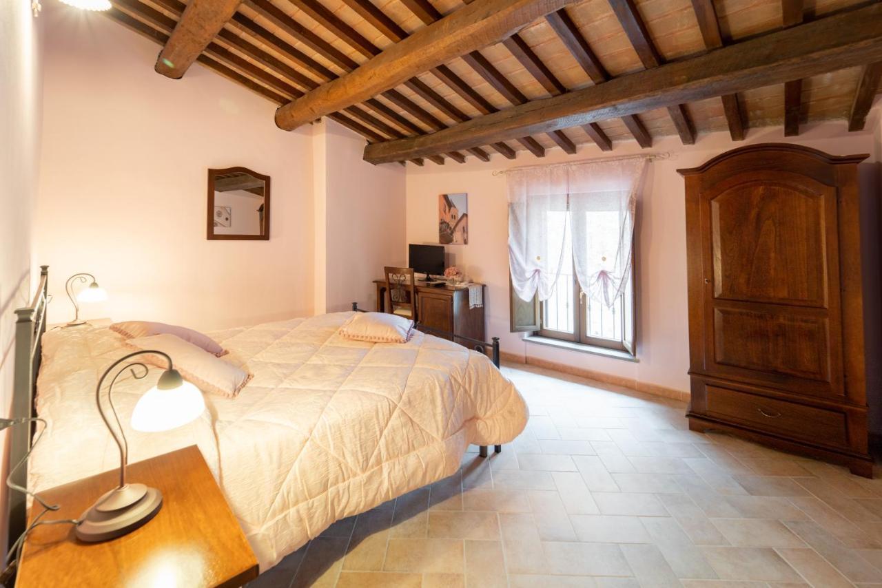 Albergo La Loggia Di San Martino Gualdo Tadino Zewnętrze zdjęcie