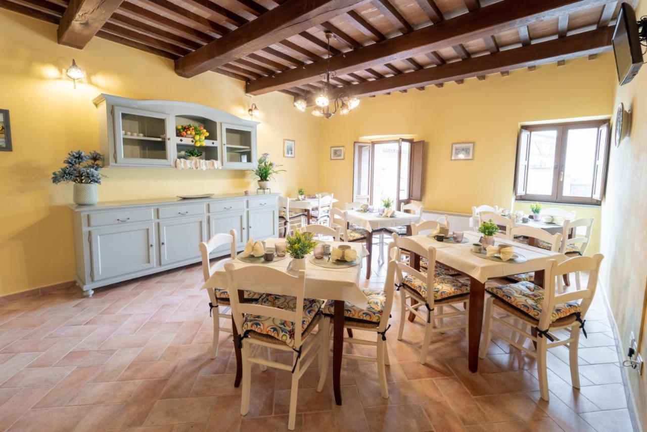 Albergo La Loggia Di San Martino Gualdo Tadino Zewnętrze zdjęcie