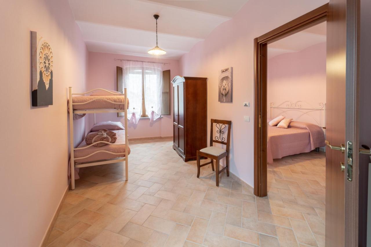 Albergo La Loggia Di San Martino Gualdo Tadino Zewnętrze zdjęcie