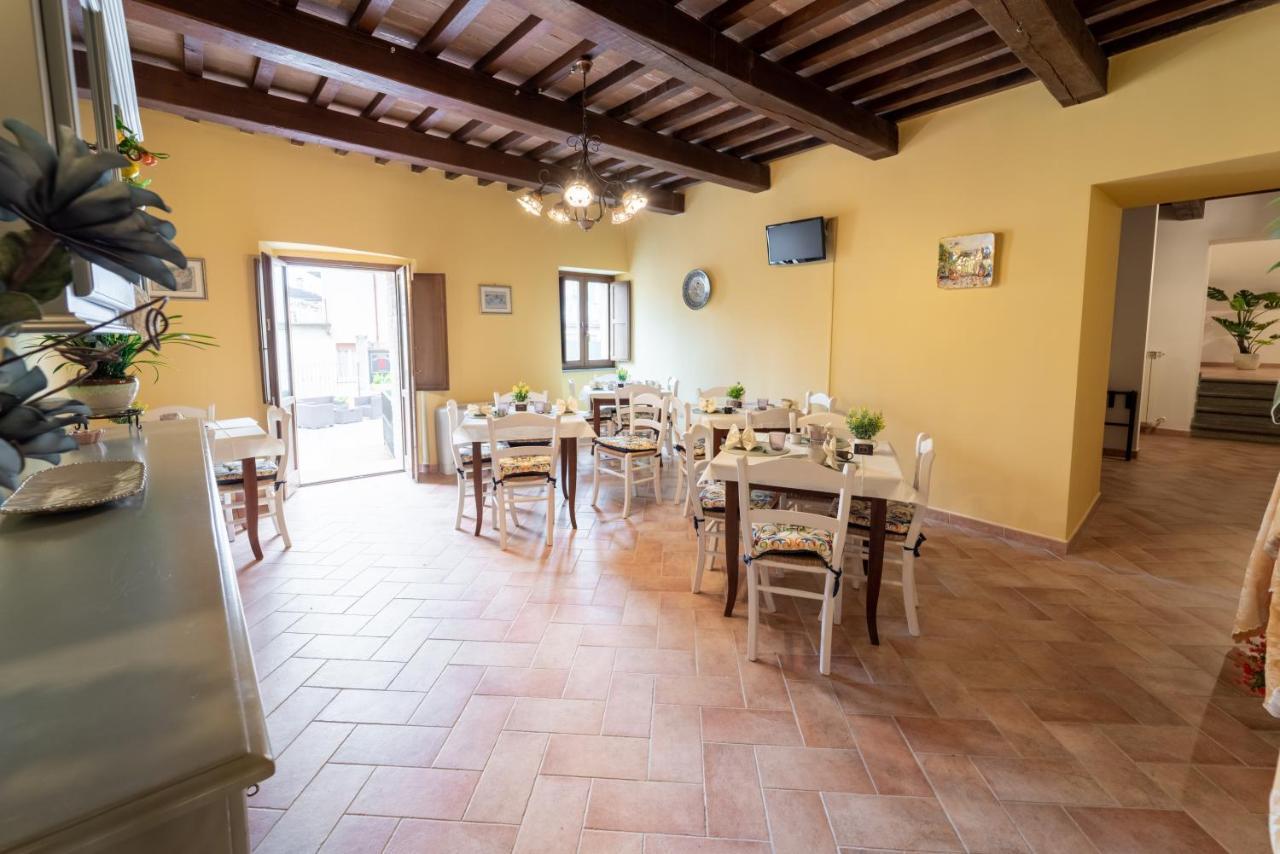 Albergo La Loggia Di San Martino Gualdo Tadino Zewnętrze zdjęcie