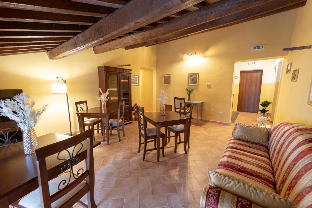 Albergo La Loggia Di San Martino Gualdo Tadino Zewnętrze zdjęcie