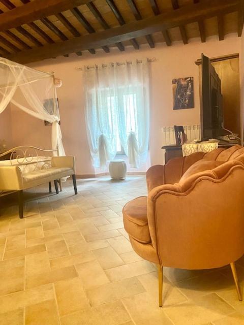 Albergo La Loggia Di San Martino Gualdo Tadino Zewnętrze zdjęcie